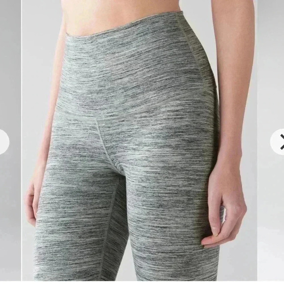 Lululemon Wunder Under hi-rise crop leggings size 4 - Picture 2 of 5